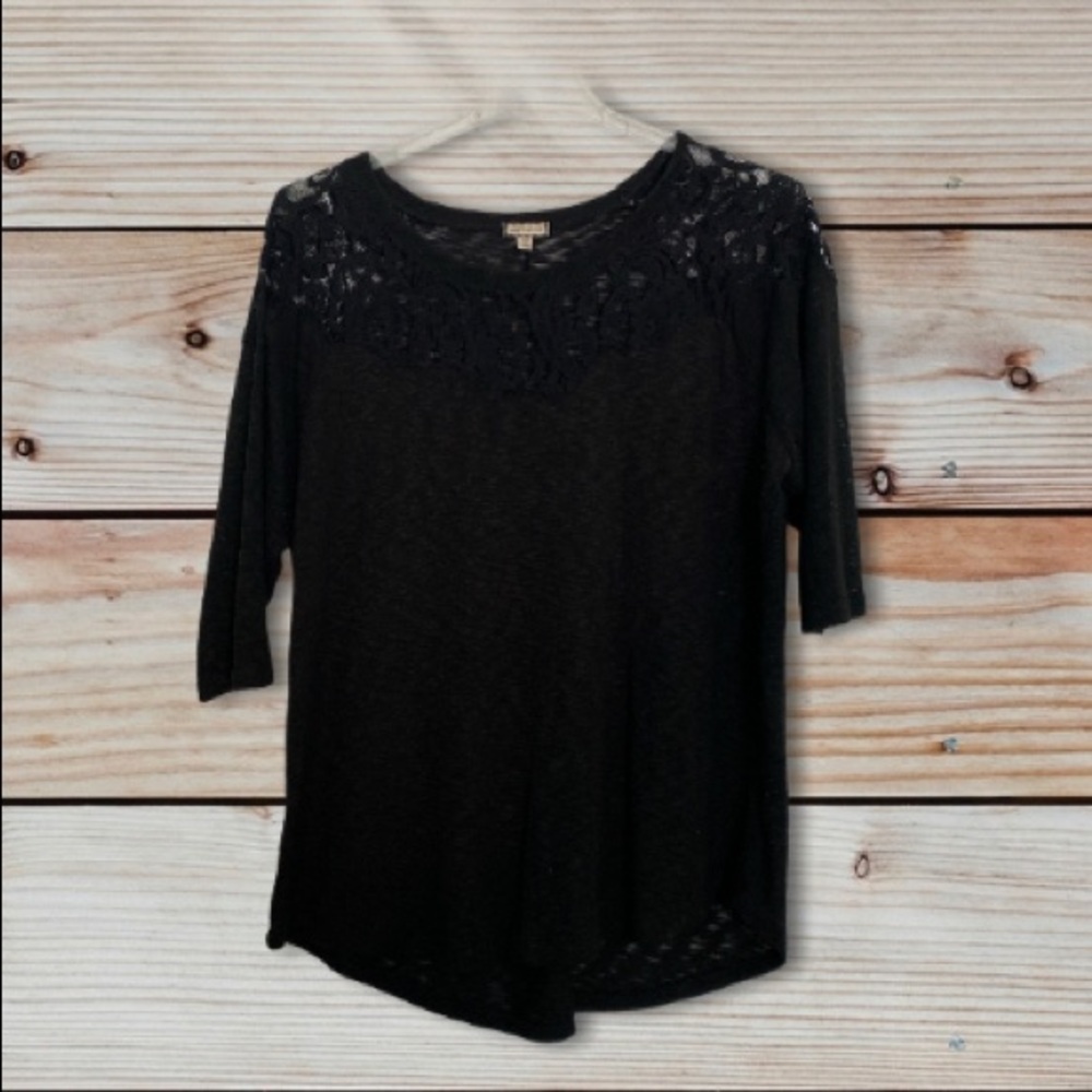 Black 3/4 Sleeve with Lace Design at Neck. Size 2X